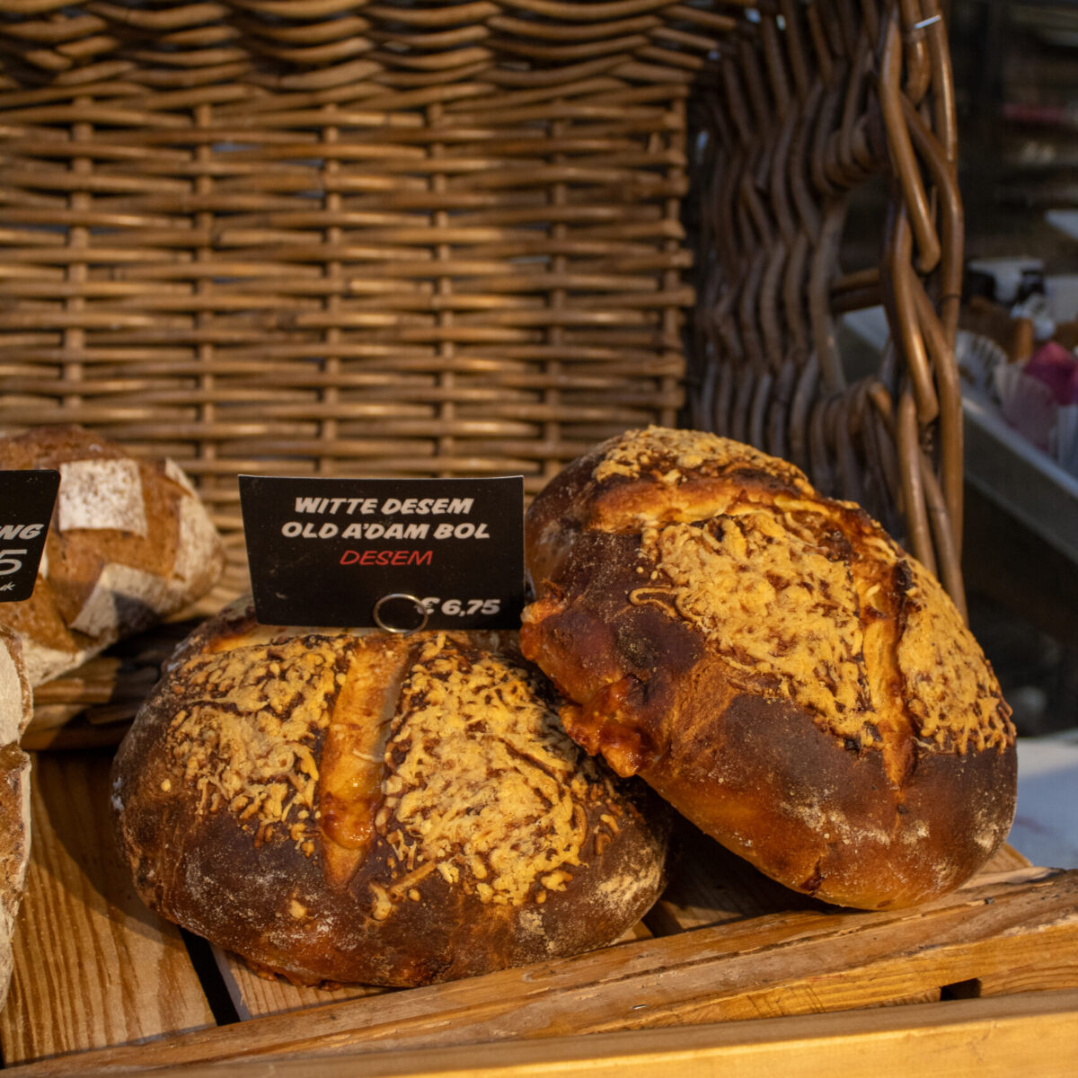 WITTE DESEM OLD A'DAM BOL